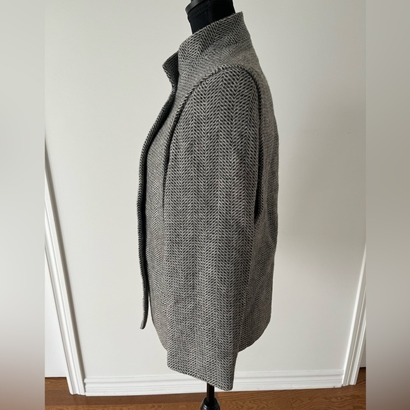 VINTAGE Wool Tweed Coat - Picture 3 of 5
